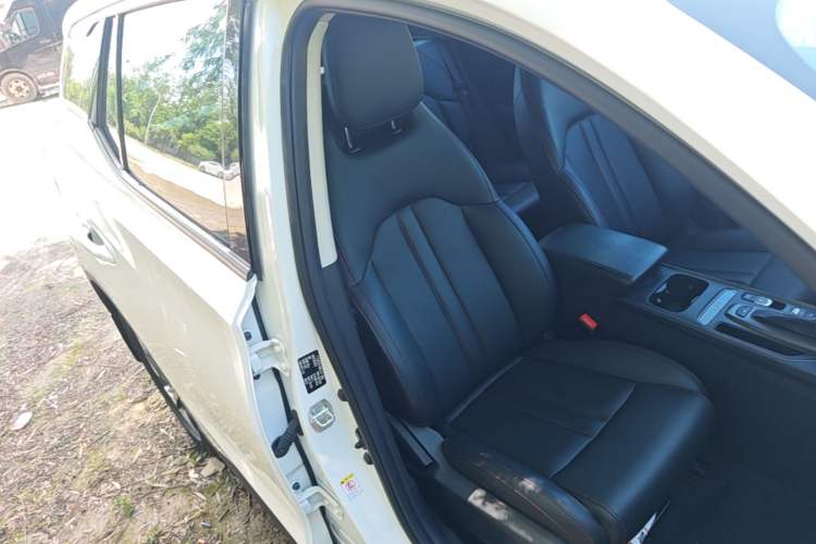 Used GAC Trumpchi GS4 2021 270T Automatic Elite Tech Edition Right Front Seat