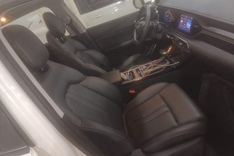 Used GAC Trumpchi GS4 2021 270T Automatic Elite Tech Edition Right Front Seat