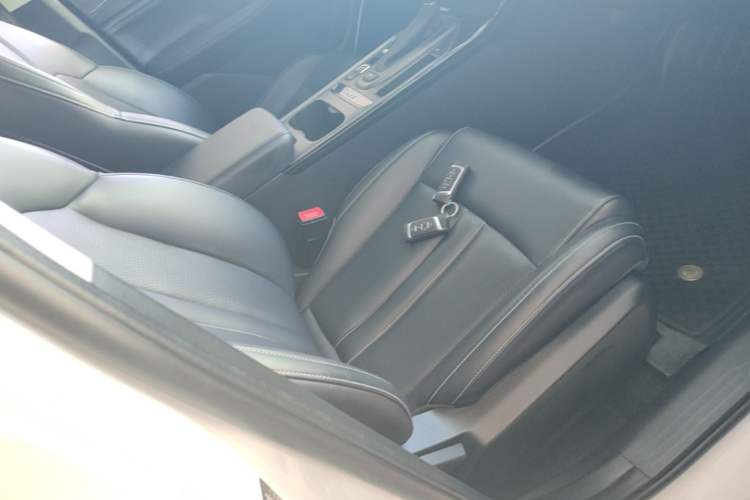 Used GAC Trumpchi GS4 2021 270T Automatic Smart Connectivity Technology Edition Right Front Seat