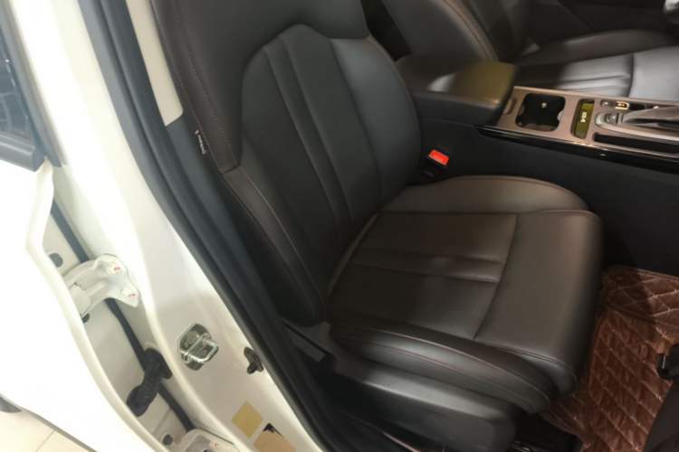 Used GAC Trumpchi GS4 2021 270T Automatic Elite Tech Edition Right Front Seat