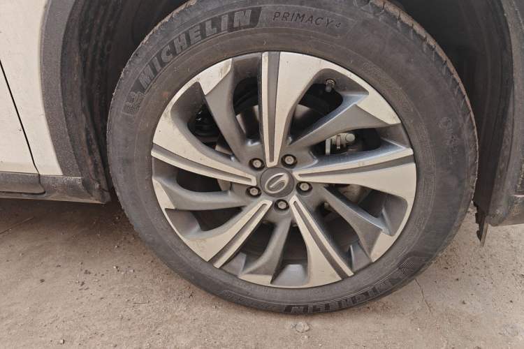 Used GAC Trumpchi GS4 2021 270T Automatic Tech Luxury Edition Right Front Wheel Hub