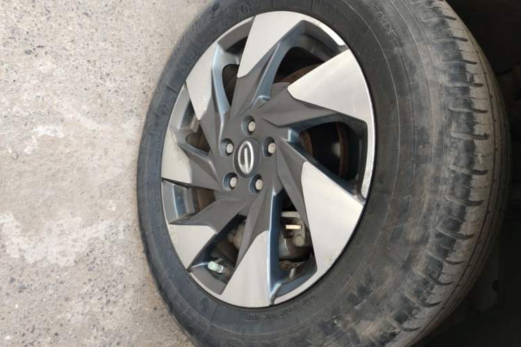 Used GAC Trumpchi GS4 2021 270T Manual Elite Edition Right Front Wheel Hub