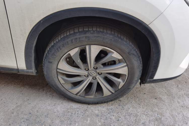 Used GAC Trumpchi GS4 2021 270T Automatic Smart Connectivity Technology Edition Right Front Wheel Hub