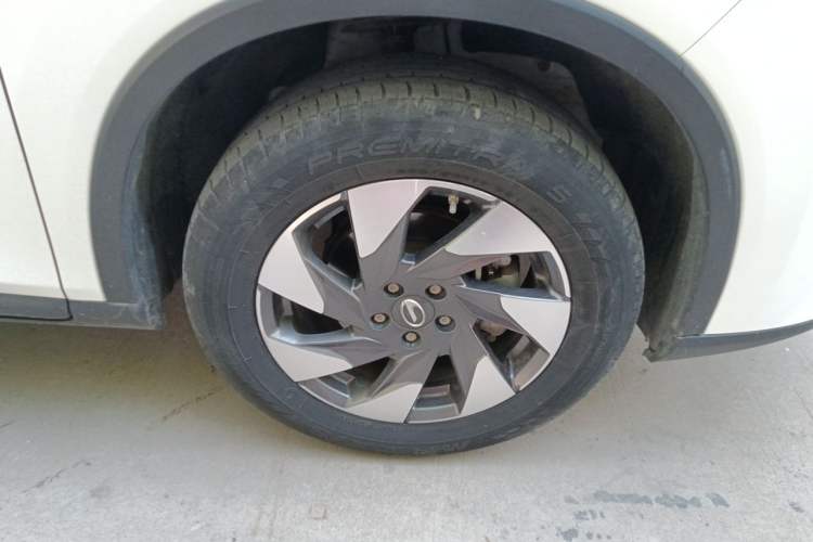 Used GAC Trumpchi GS4 2021 270T Manual Comfort Edition Right Front Wheel Hub