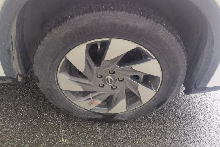 Used GAC Trumpchi GS4 2021 270T Automatic Elite Tech Edition Right Front Wheel Hub