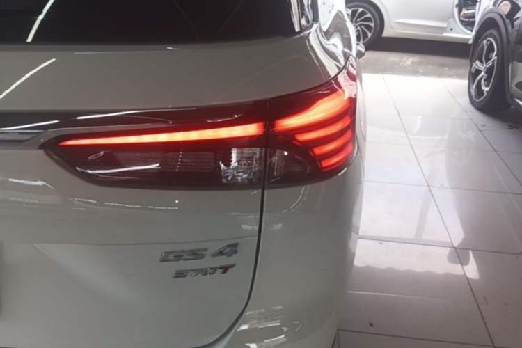 Used GAC Trumpchi GS4 2021 270T Automatic Elite Tech Edition Right Rear Taillight