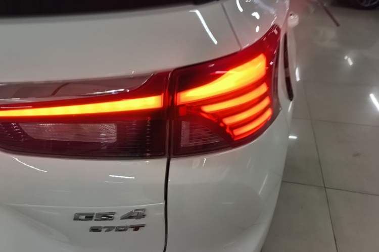 Used GAC Trumpchi GS4 2021 270T Automatic Elite Tech Edition Right Rear Taillight