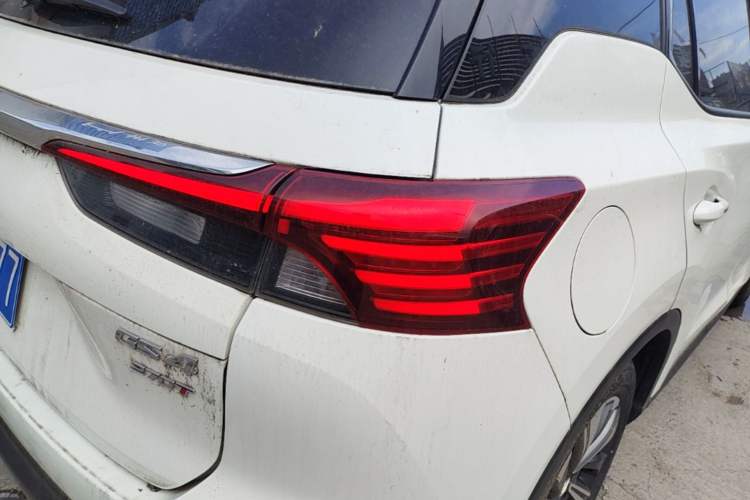 Used GAC Trumpchi GS4 2021 270T Automatic Smart Connectivity Technology Edition Right Rear Taillight