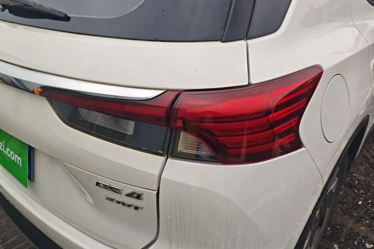 Used GAC Trumpchi GS4 2021 270T Automatic Elite Tech Edition Right Rear Taillight
