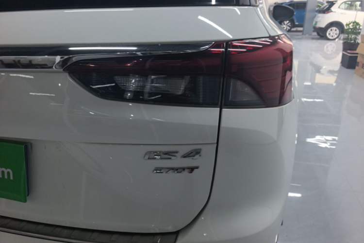 Used GAC Trumpchi GS4 2021 270T Automatic Elite Tech Edition Right Rear Taillight