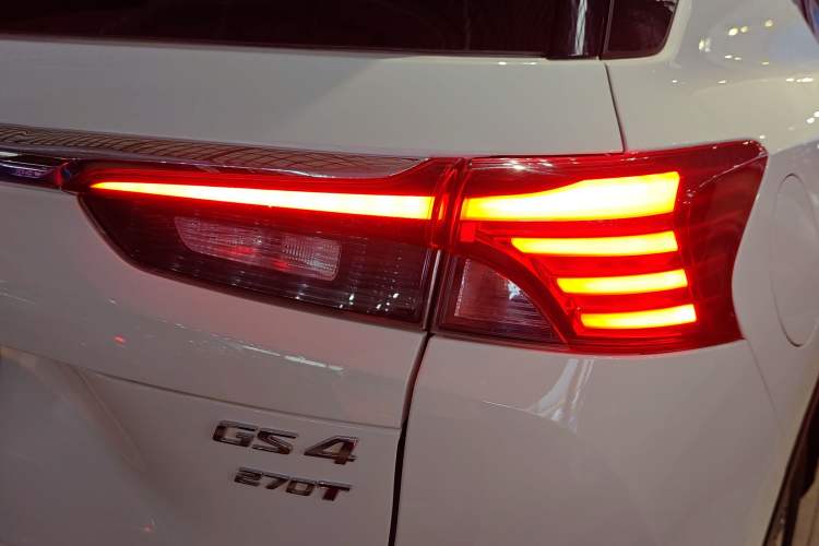 Used GAC Trumpchi GS4 2021 270T Automatic Elite Tech Edition Right Rear Taillight