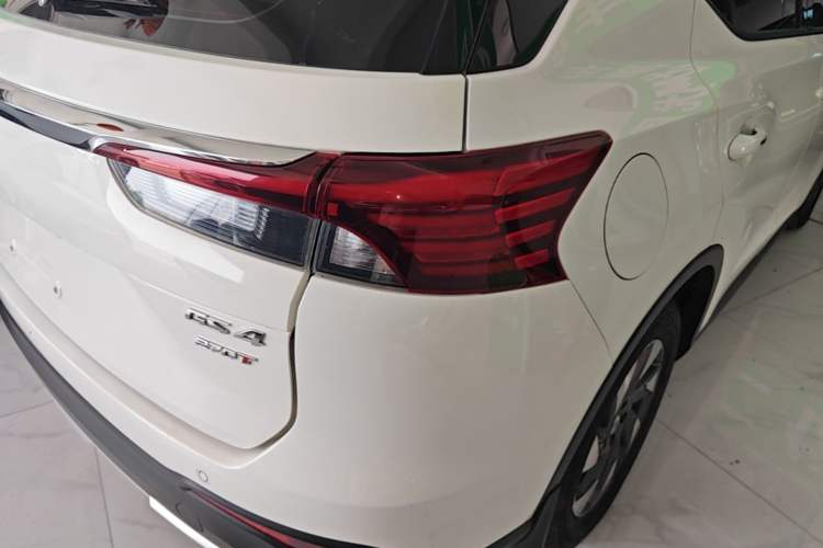 Used GAC Trumpchi GS4 2021 270T Automatic Elite Tech Edition Right Rear Taillight