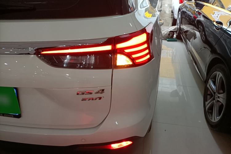 Used GAC Trumpchi GS4 2021 270T Automatic Elite Tech Edition Right Rear Taillight