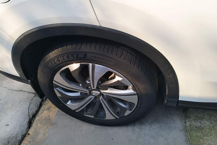 Used GAC Trumpchi GS4 2021 270T Automatic Smart Connectivity Technology Edition Right Rear Wheel Hub