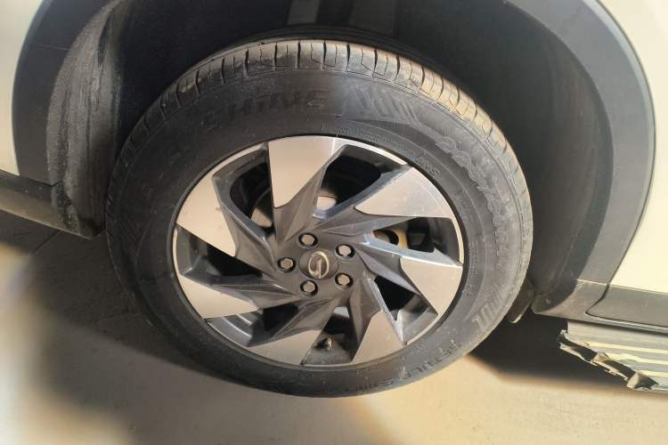 Used GAC Trumpchi GS4 2021 270T Automatic Elite Tech Edition Right Rear Wheel Hub