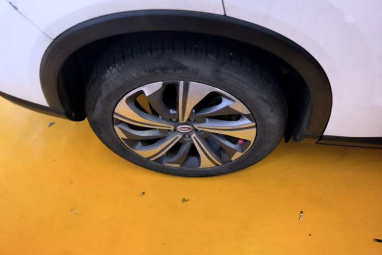 Used GAC Trumpchi GS4 2021 270T Automatic Smart Connectivity Technology Edition Right Rear Wheel Hub