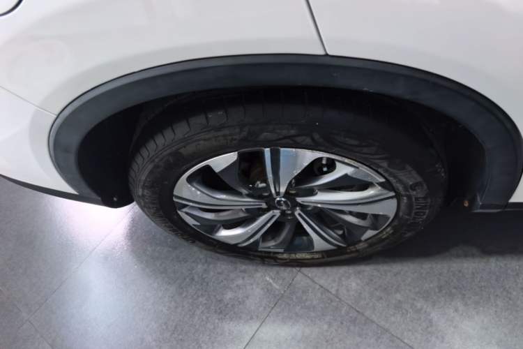 Used GAC Trumpchi GS4 2021 270T Automatic Smart Connectivity Technology Edition Right Rear Wheel Hub
