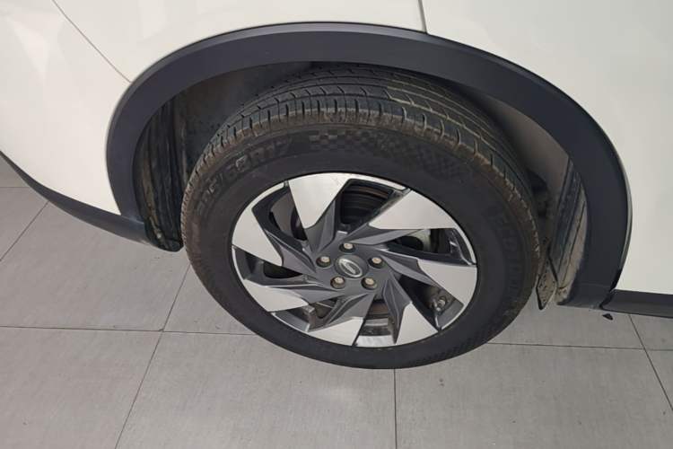 Used GAC Trumpchi GS4 2021 270T Automatic Elite Tech Edition Right Rear Wheel Hub