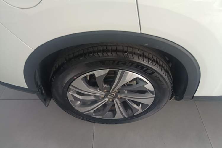 Used GAC Trumpchi GS4 2021 270T Automatic Smart Connectivity Technology Edition Right Rear Wheel Hub