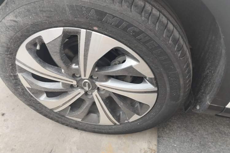 Used GAC Trumpchi GS4 2021 270T Automatic Smart Connectivity Technology Edition Right Rear Wheel Hub