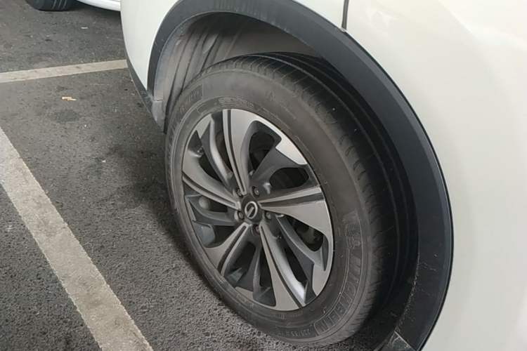 Used GAC Trumpchi GS4 2021 270T Automatic Smart Connectivity Technology Edition Right Rear Wheel Hub