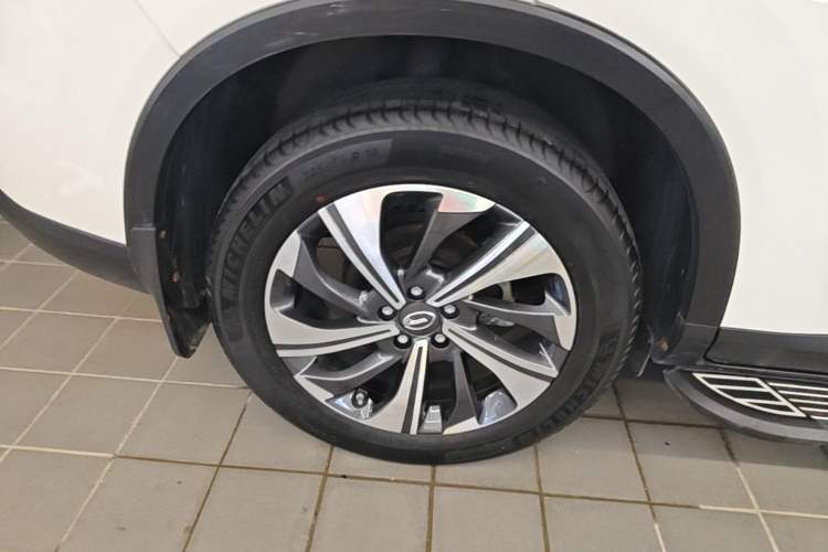 Used GAC Trumpchi GS4 2021 270T Automatic Smart Connectivity Technology Edition Right Rear Wheel Hub