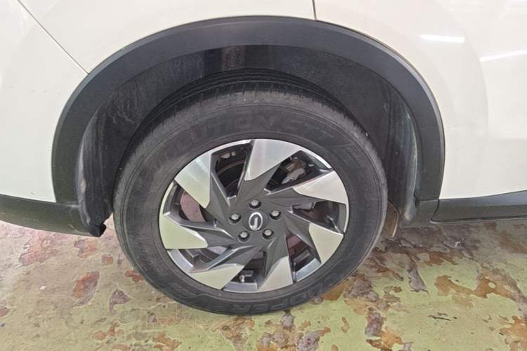Used GAC Trumpchi GS4 2021 270T Automatic Elite Tech Edition Right Rear Wheel Hub
