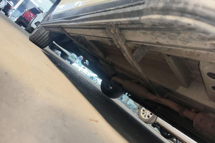 Used GAC Trumpchi GS4 2021 270T Automatic Elite Tech Edition Right Side Sill