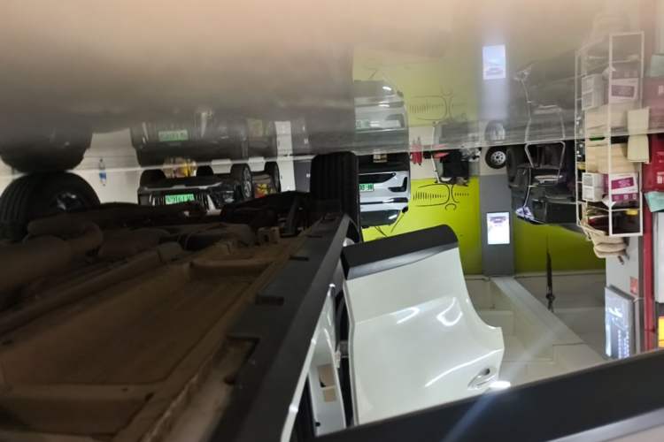Used GAC Trumpchi GS4 2021 270T Automatic Elite Tech Edition Right Side Sill