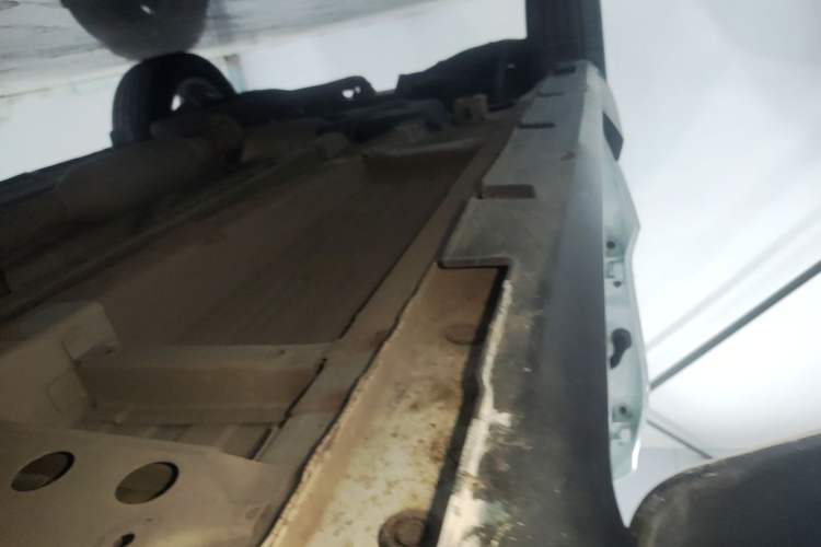 Used GAC Trumpchi GS4 2021 270T DCT Elite Edition Right Side Sill