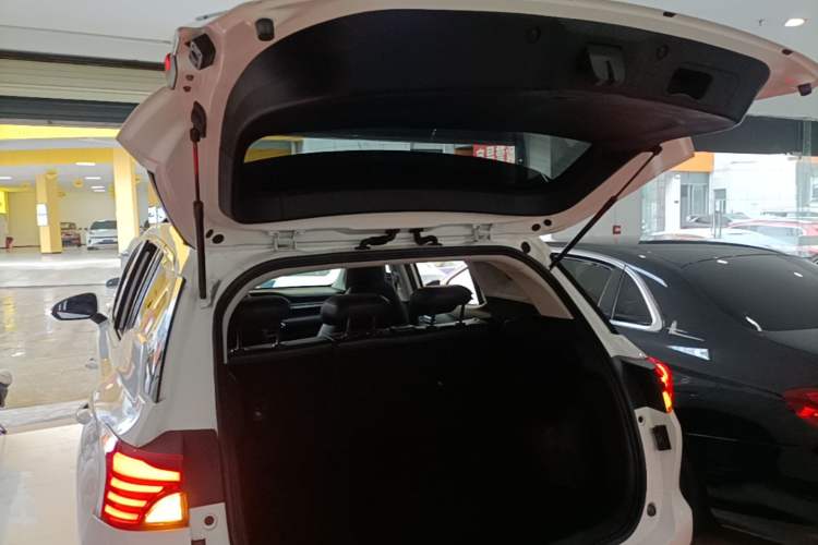 Used GAC Trumpchi GS4 2021 270T Automatic Elite Tech Edition Trunk