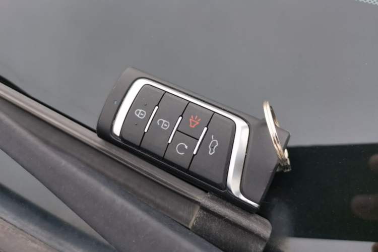 Used GAC Trumpchi GS4 2021 270T Automatic Luxury Smart Connectivity Version Vehicle Key