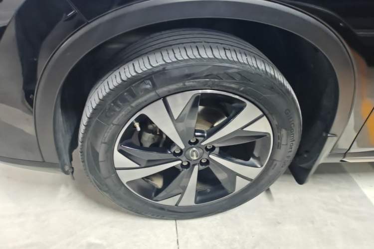 Used GAC Trumpchi GS4 2022 270T Automatic Smart Drive Technology Edition Left Front Wheel Hub