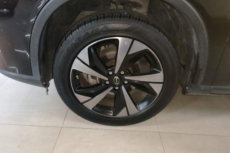 Used GAC Trumpchi GS4 2022 270T Automatic Smart Drive Technology Edition Left Front Wheel Hub