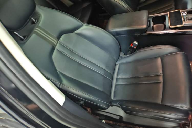 Used GAC Trumpchi GS4 2022 270T Automatic Smart Drive Technology Edition Right Front Seat