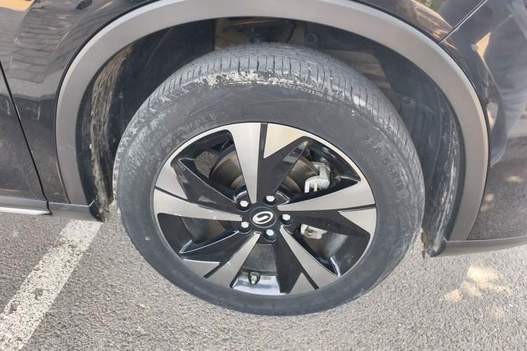 Used GAC Trumpchi GS4 2022 270T Automatic Smart Drive Technology Edition Right Front Wheel Hub
