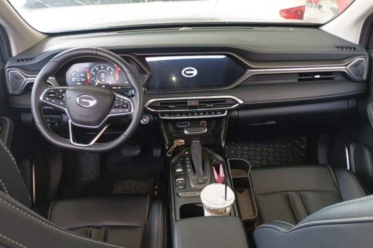 Used GAC Trumpchi GS4 2022 270T Automatic Smart Drive Technology Edition Center Console