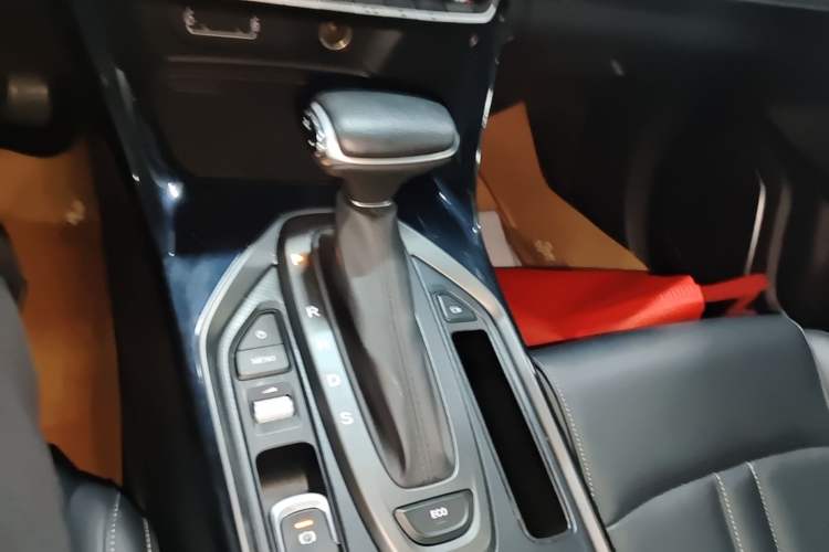 Used GAC Trumpchi GS4 2022 270T Automatic Smart Drive Technology Edition Gear Lever