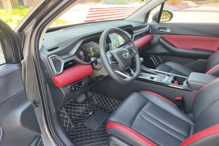 Used GAC Trumpchi GS4 2022 270T Automatic Smart Drive Flagship Edition Interior 2