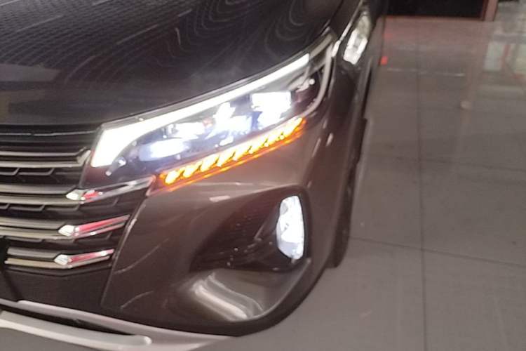 Used GAC Trumpchi GS4 2022 270T Automatic Smart Drive Technology Edition Left Front Headlight