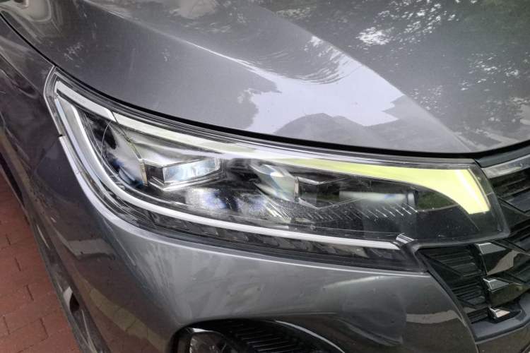 Used GAC Trumpchi GS4 2022 270T Automatic Smart Drive Technology Edition Right Front Headlight