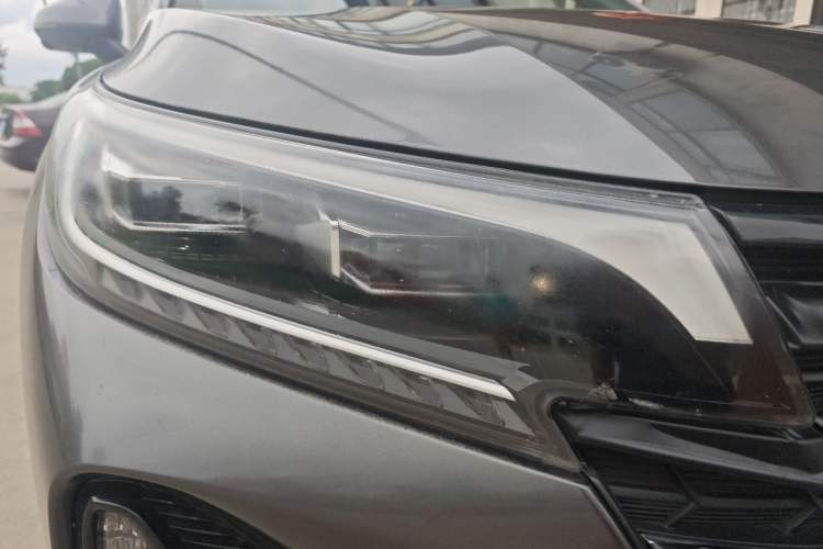 Used GAC Trumpchi GS4 2022 270T Automatic Smart Drive Technology Edition Right Front Headlight