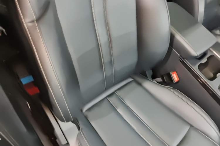 Used GAC Trumpchi GS4 2022 270T Automatic Smart Drive Technology Edition Right Front Seat