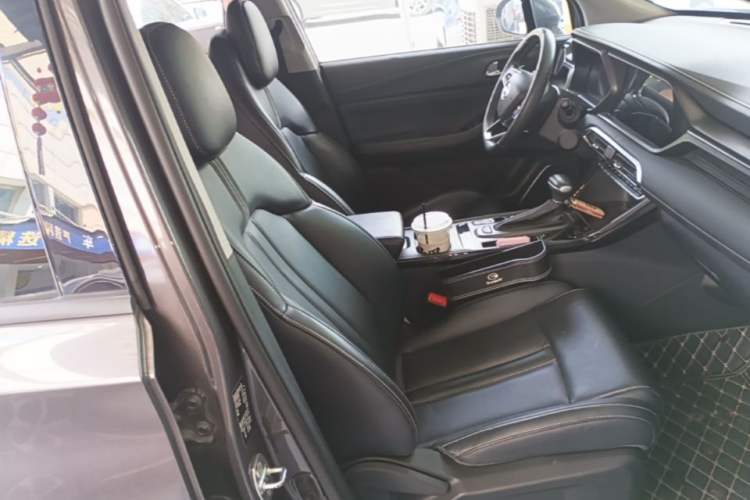 Used GAC Trumpchi GS4 2022 270T Automatic Smart Drive Technology Edition Right Front Seat