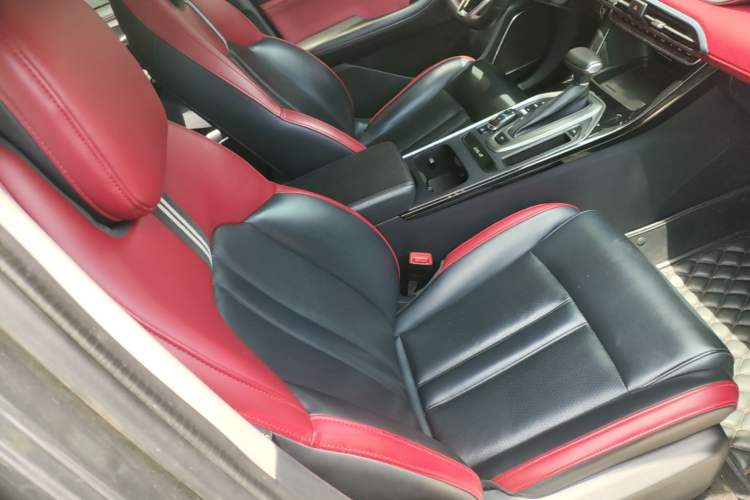 Used GAC Trumpchi GS4 2022 270T Automatic Smart Drive Technology Edition (Upgraded Version) Right Front Seat