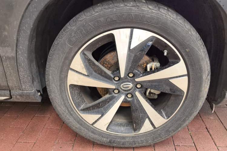 Used GAC Trumpchi GS4 2022 270T Automatic Smart Drive Technology Edition Right Front Wheel Hub