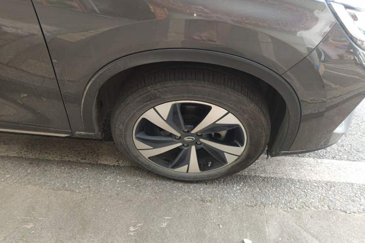Used GAC Trumpchi GS4 2022 270T Automatic Smart Drive Technology Edition Right Front Wheel Hub