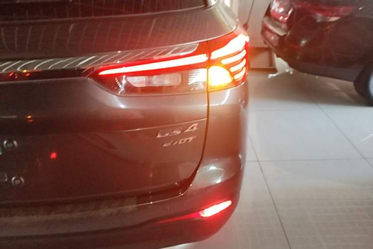 Used GAC Trumpchi GS4 2022 270T Automatic Smart Drive Technology Edition Right Rear Taillight