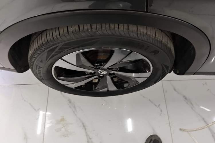 Used GAC Trumpchi GS4 2022 270T Automatic Smart Drive Technology Edition Right Rear Wheel Hub