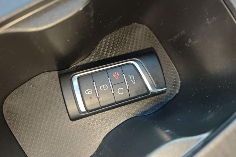 Used GAC Trumpchi GS4 2022 270T Automatic Smart Drive Navigation Edition (Upgraded Version) Vehicle Key